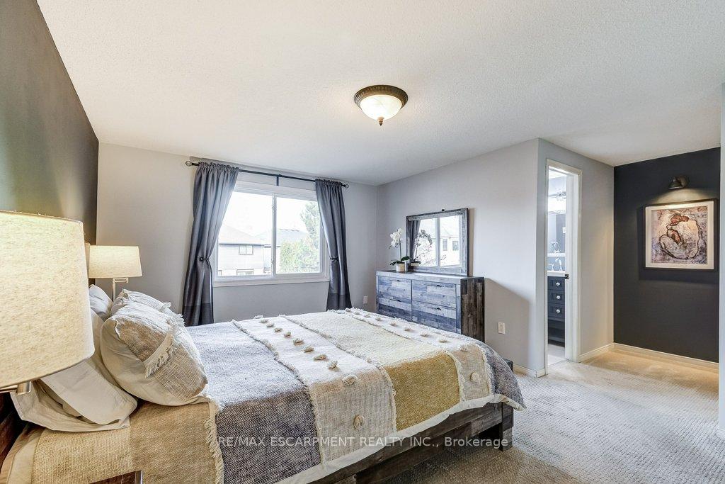 Photo 19 of 149 Charterhouse Crescent, Hamilton, Ancaster — HOMEH