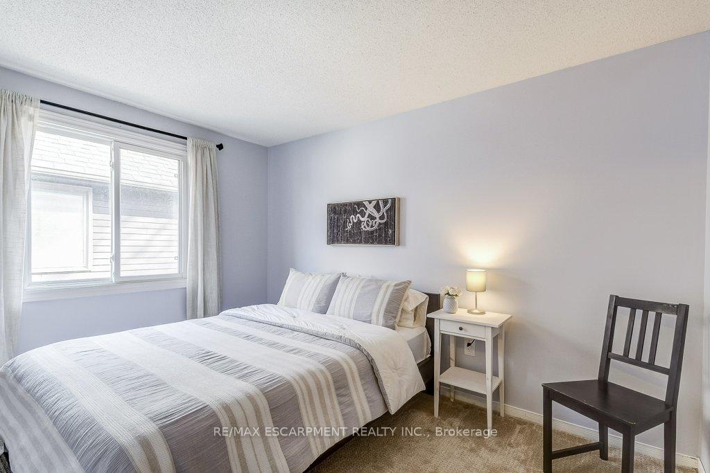 Photo 22 of 149 Charterhouse Crescent, Hamilton, Ancaster — HOMEH