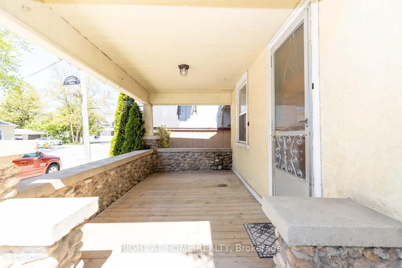 Photo 27 of 85 High Street E, Georgina, Sutton & Jackson's Point — HOMEH