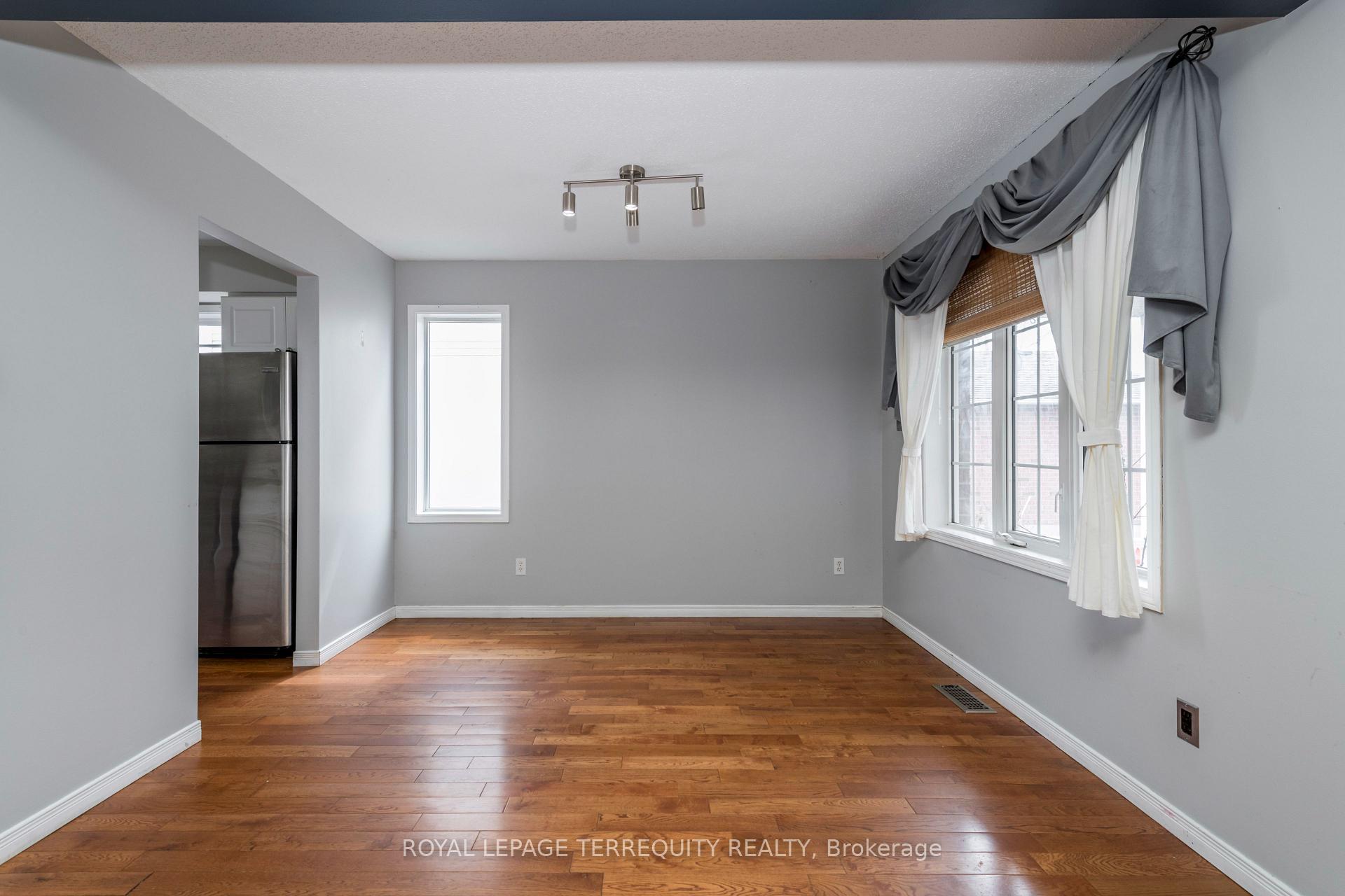 Photo 6 of 32B Woodford Way, Ottawa, Barrhaven - Longfields — HOMEH