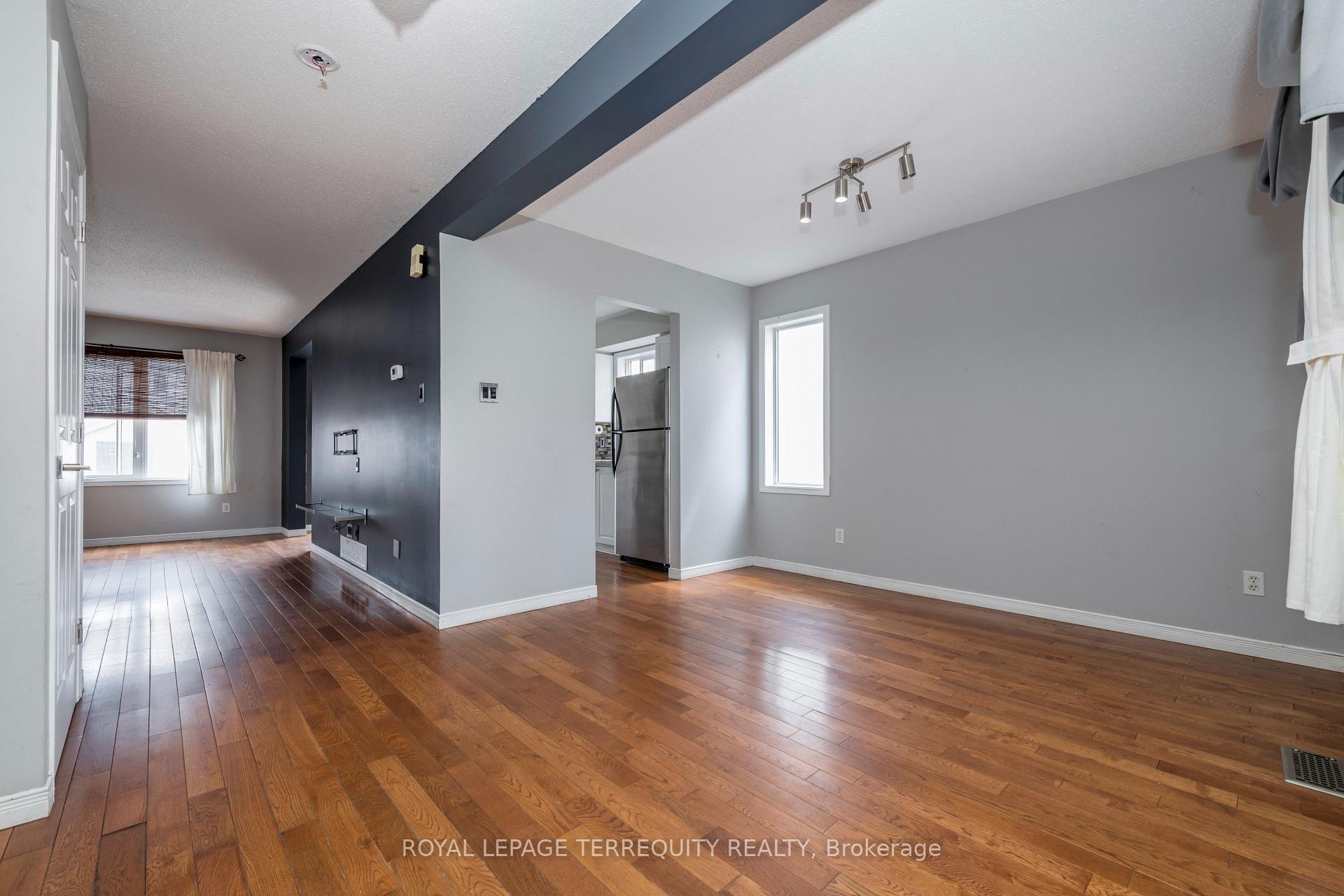 Photo 8 of 32B Woodford Way, Ottawa, Barrhaven - Longfields — HOMEH