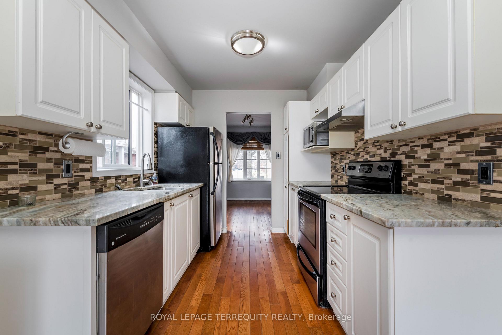 Photo 9 of 32B Woodford Way, Ottawa, Barrhaven - Longfields — HOMEH