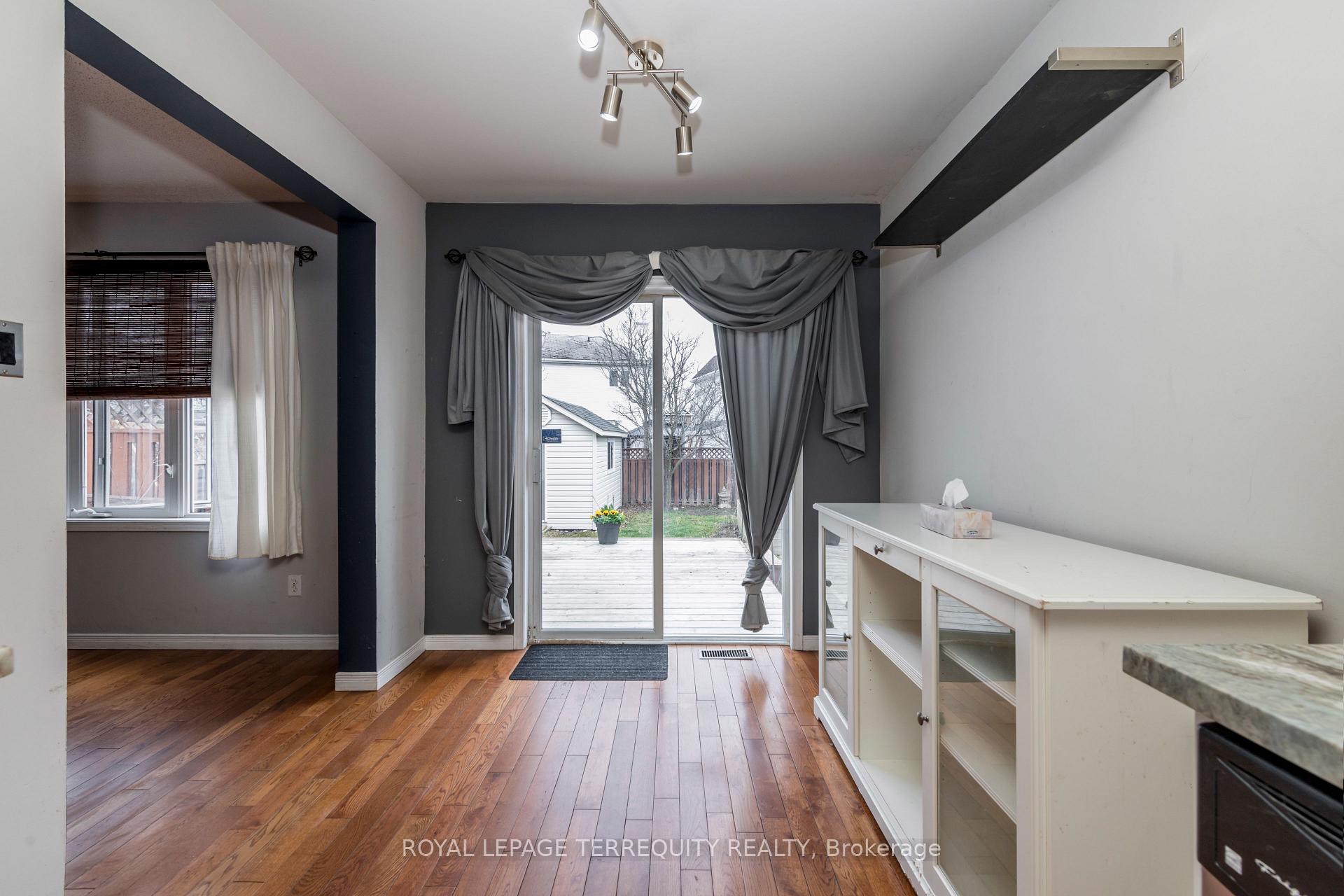 Photo 11 of 32B Woodford Way, Ottawa, Barrhaven - Longfields — HOMEH