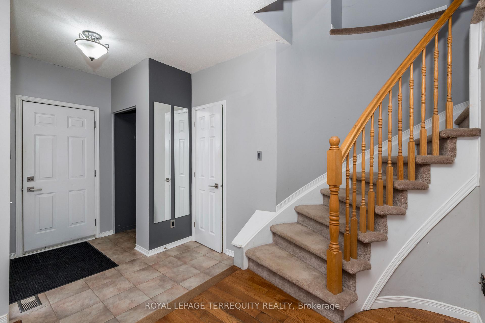 Photo 17 of 32B Woodford Way, Ottawa, Barrhaven - Longfields — HOMEH