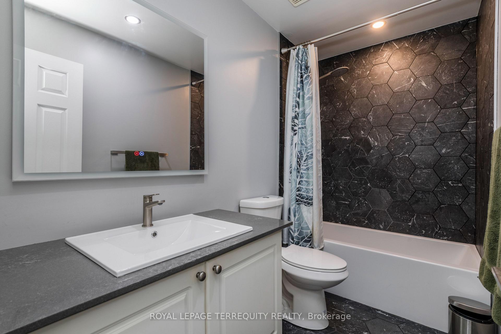 Photo 26 of 32B Woodford Way, Ottawa, Barrhaven - Longfields — HOMEH