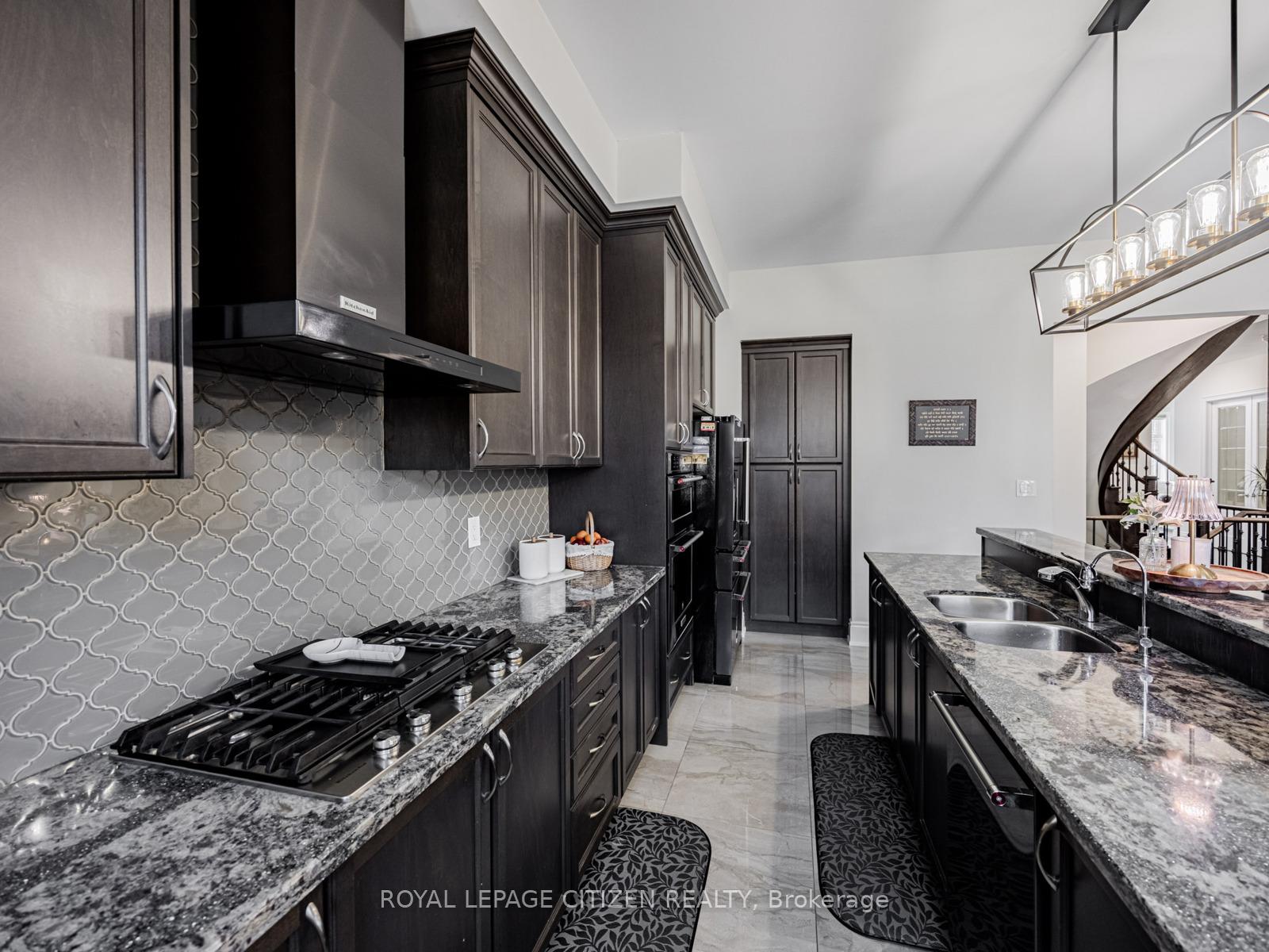 Photo 16 of 15 Possession Crescent, Brampton, Toronto Gore Rural Estate — HOMEH