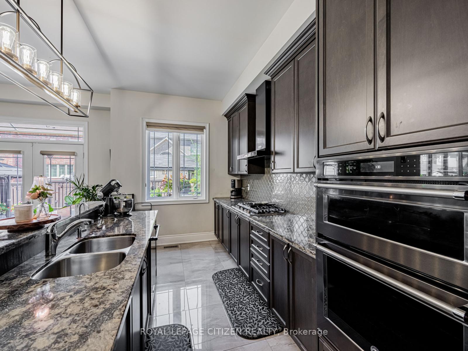 Photo 17 of 15 Possession Crescent, Brampton, Toronto Gore Rural Estate — HOMEH