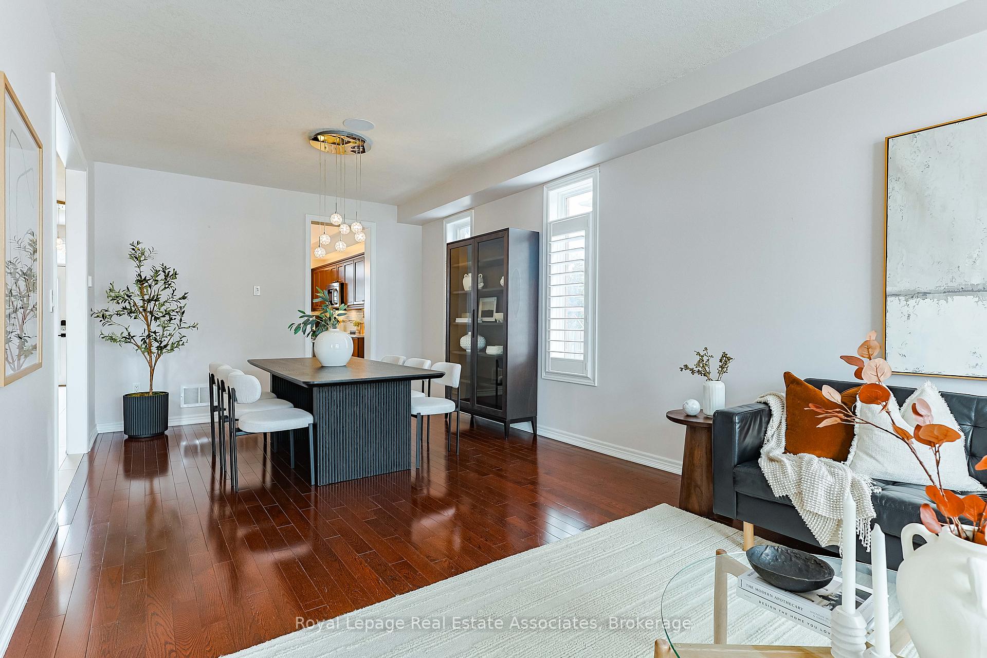 Photo 7 of 30 Sidare Court, Grimsby, Grimsby Beach — HOMEH