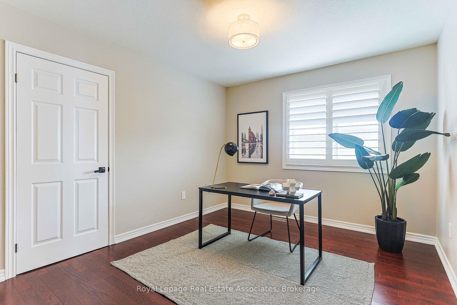 Photo 22 of 30 Sidare Court, Grimsby, Grimsby Beach — HOMEH
