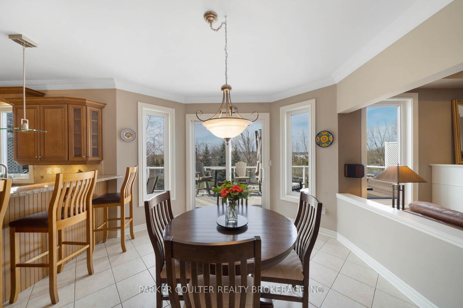 Photo 7 of 14 Regalia Way, Barrie, Innis-Shore — HOMEH