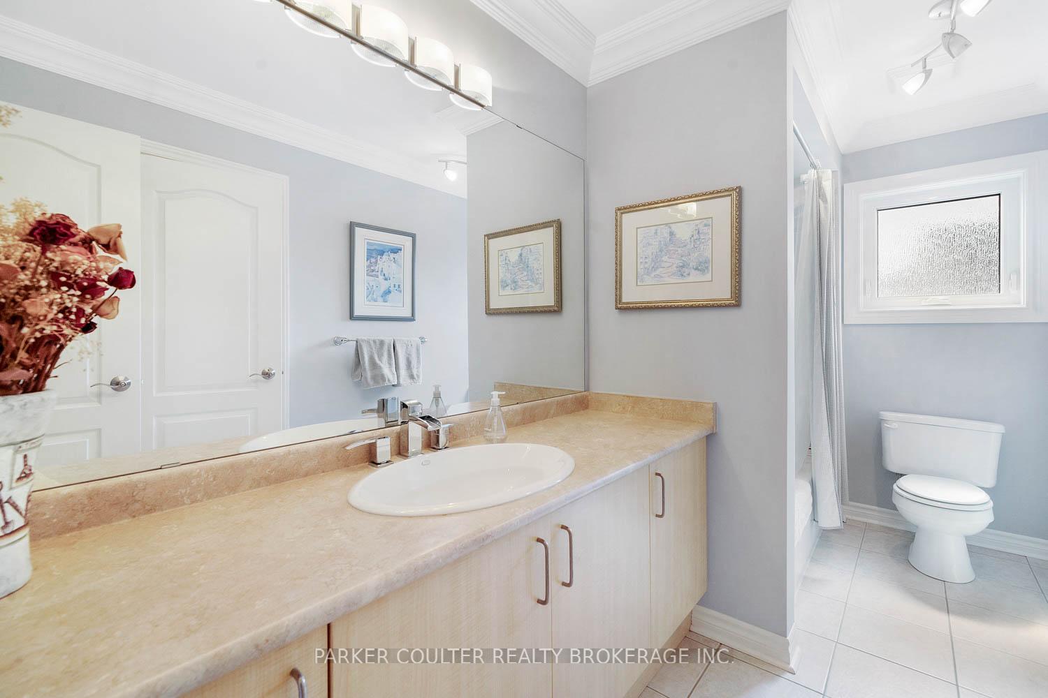 Photo 16 of 14 Regalia Way, Barrie, Innis-Shore — HOMEH