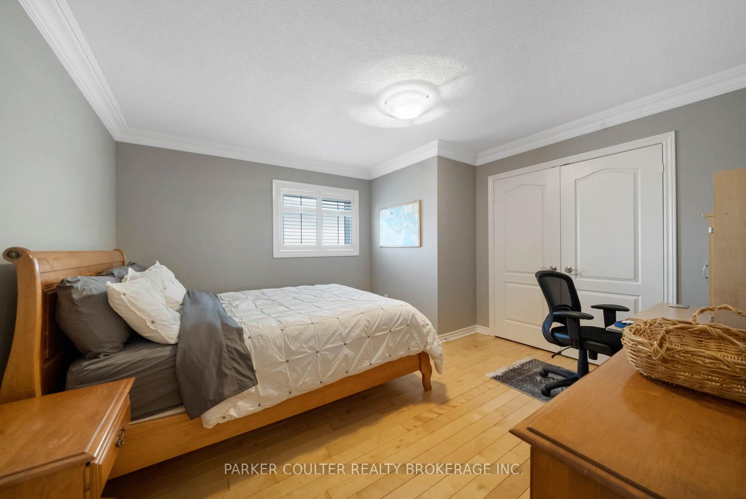 Photo 20 of 14 Regalia Way, Barrie, Innis-Shore — HOMEH
