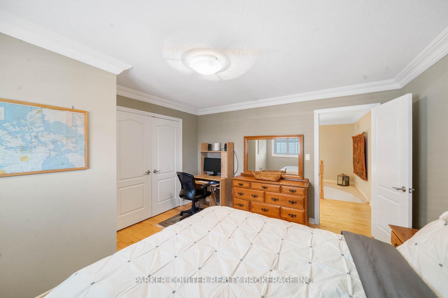 Photo 21 of 14 Regalia Way, Barrie, Innis-Shore — HOMEH