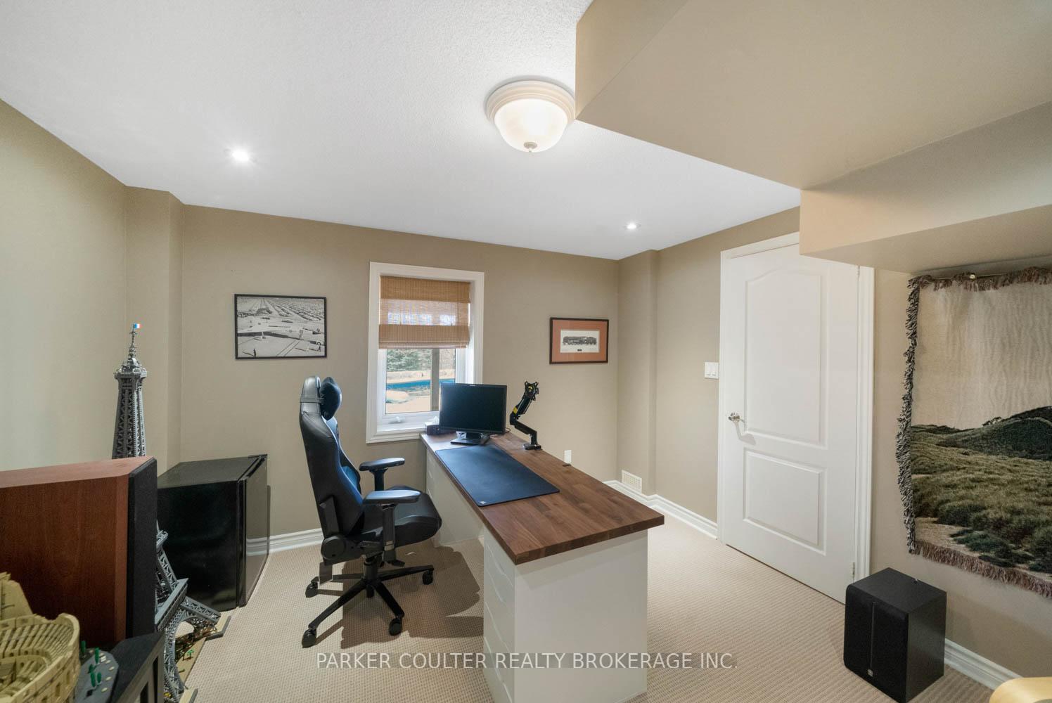 Photo 32 of 14 Regalia Way, Barrie, Innis-Shore — HOMEH