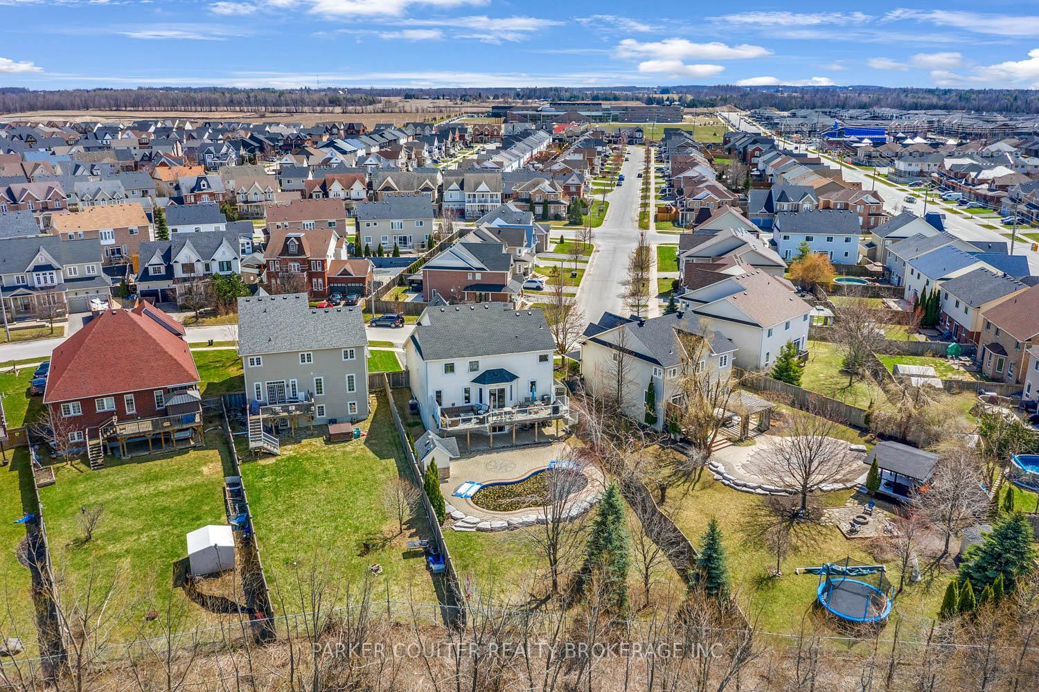 Photo 41 of 14 Regalia Way, Barrie, Innis-Shore — HOMEH
