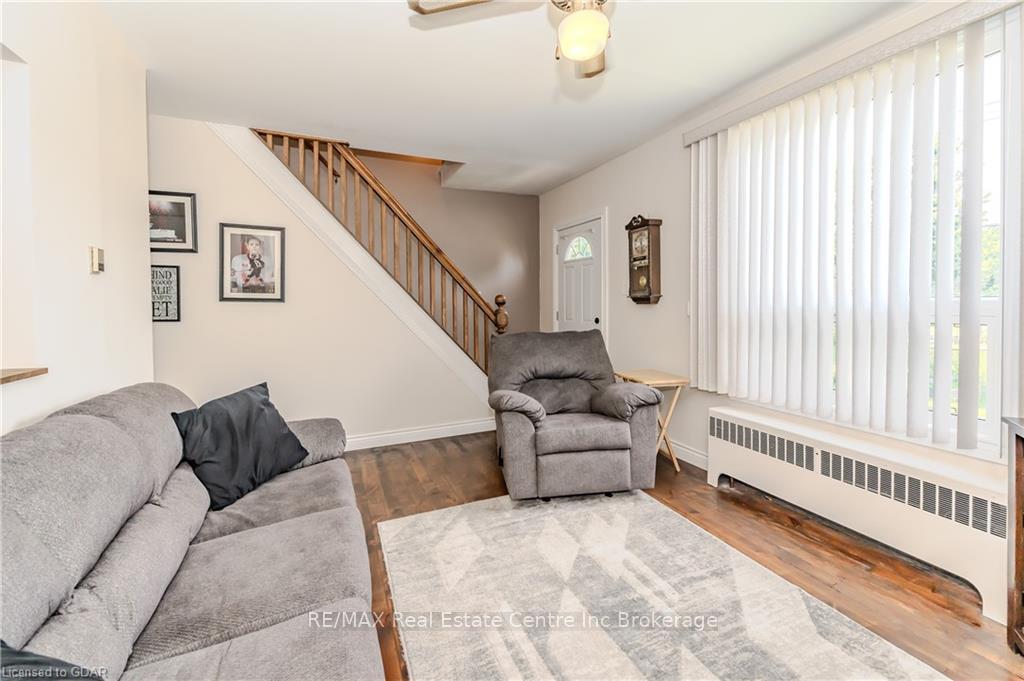 Photo 7 of 32 Walnut Lane, Brant, Paris — HOMEH