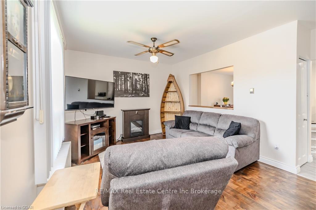 Photo 8 of 32 Walnut Lane, Brant, Paris — HOMEH