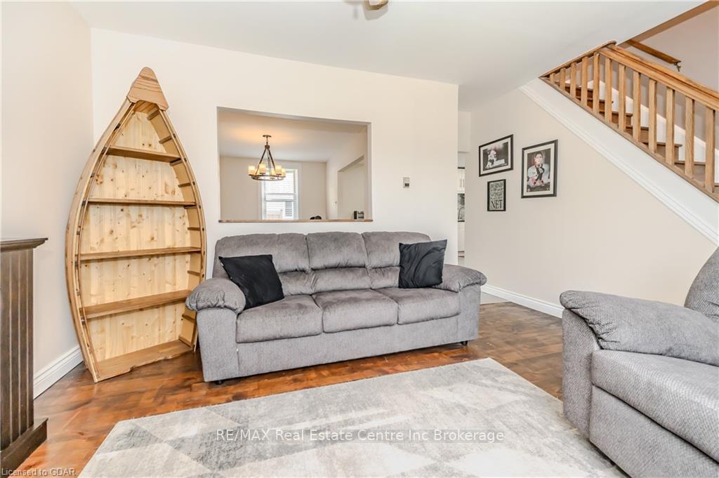 Photo 11 of 32 Walnut Lane, Brant, Paris — HOMEH