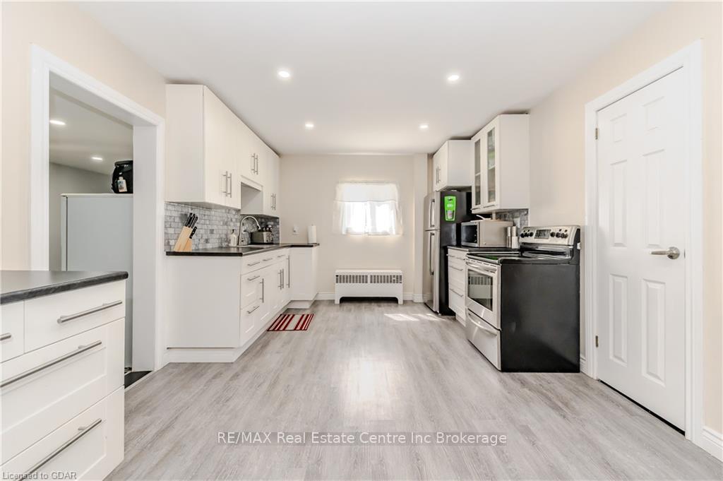 Photo 20 of 32 Walnut Lane, Brant, Paris — HOMEH