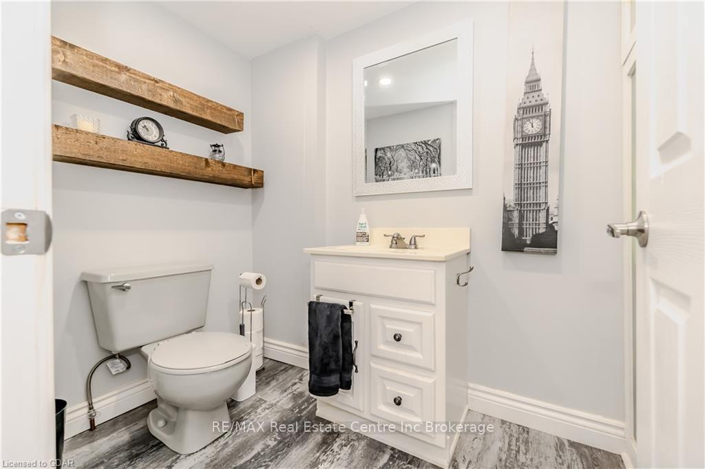Photo 33 of 32 Walnut Lane, Brant, Paris — HOMEH