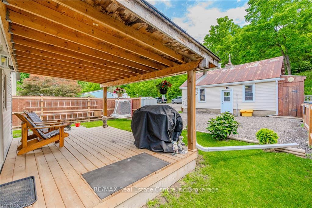 Photo 38 of 32 Walnut Lane, Brant, Paris — HOMEH