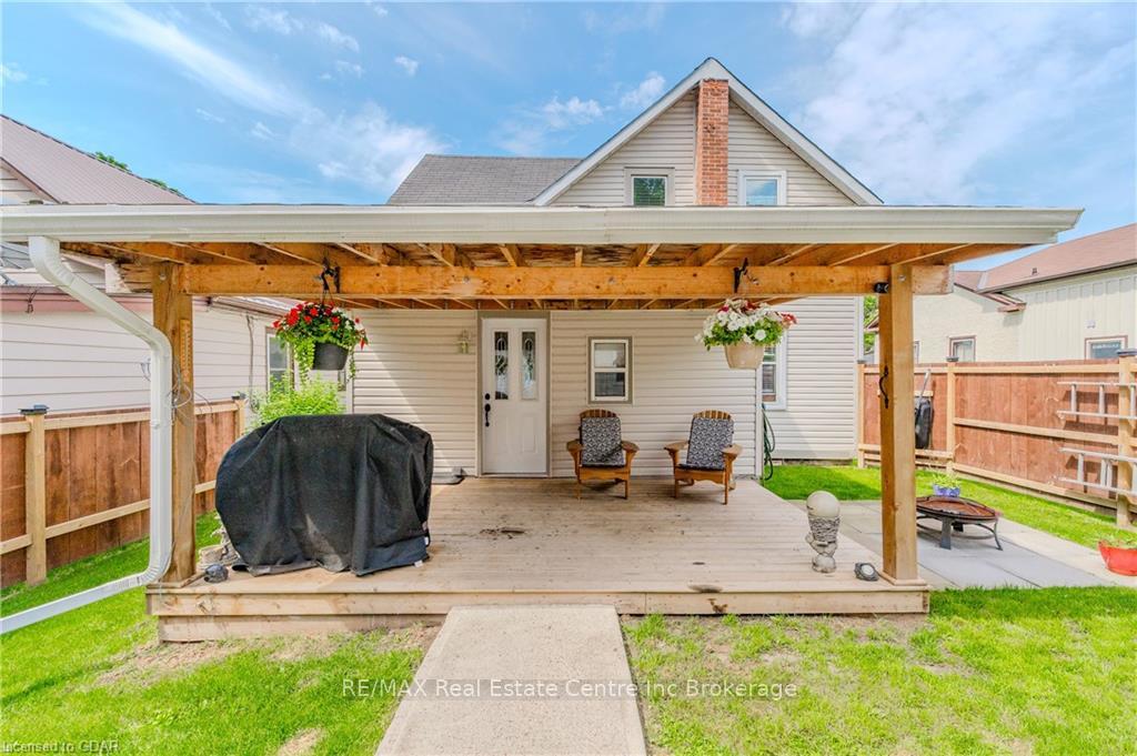 Photo 43 of 32 Walnut Lane, Brant, Paris — HOMEH