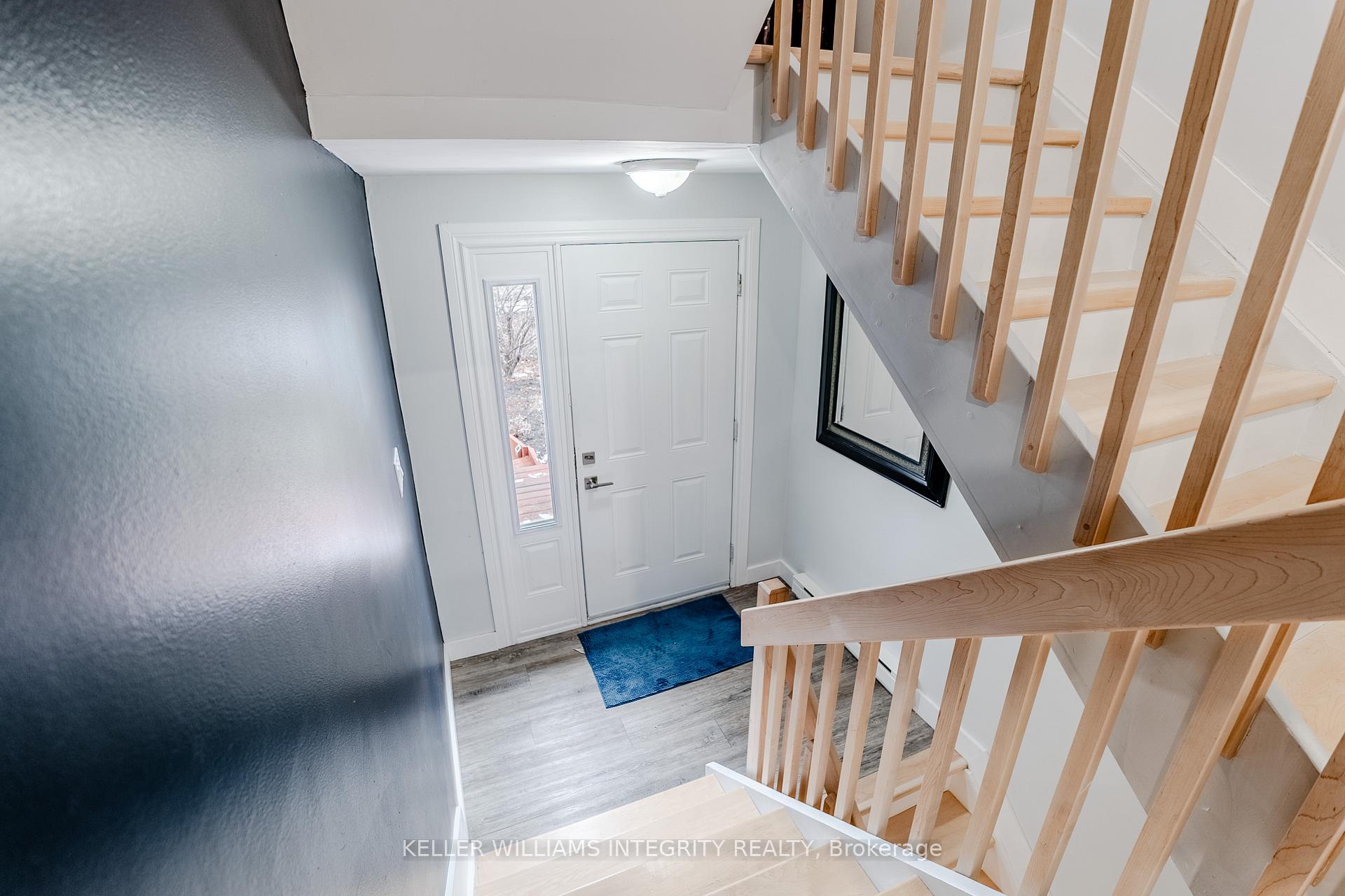 Photo 3 of 718 Glengarry Boulevard, Cornwall — HOMEH