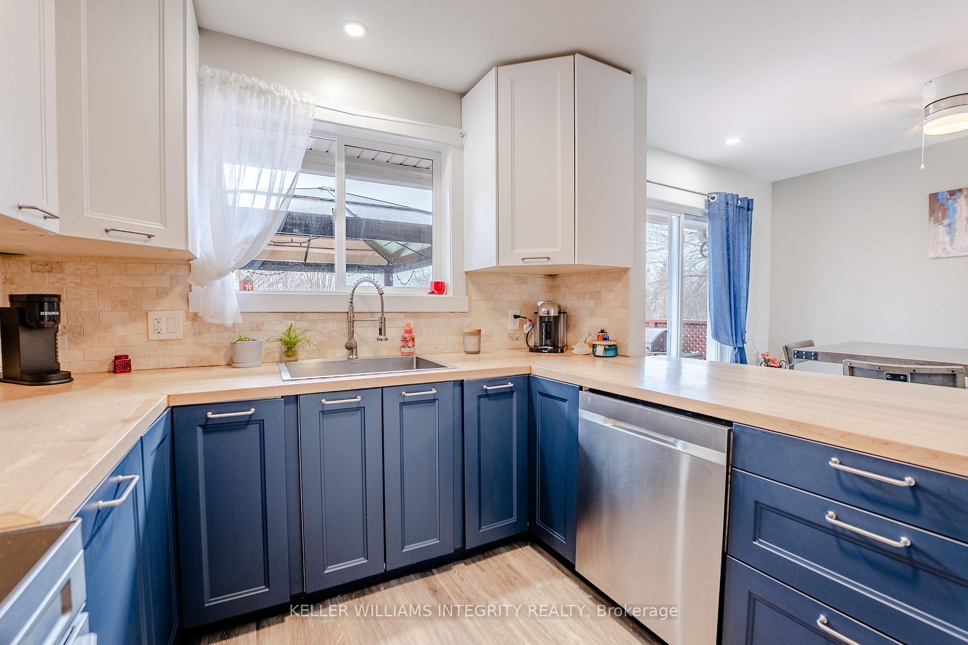 Photo 11 of 718 Glengarry Boulevard, Cornwall — HOMEH