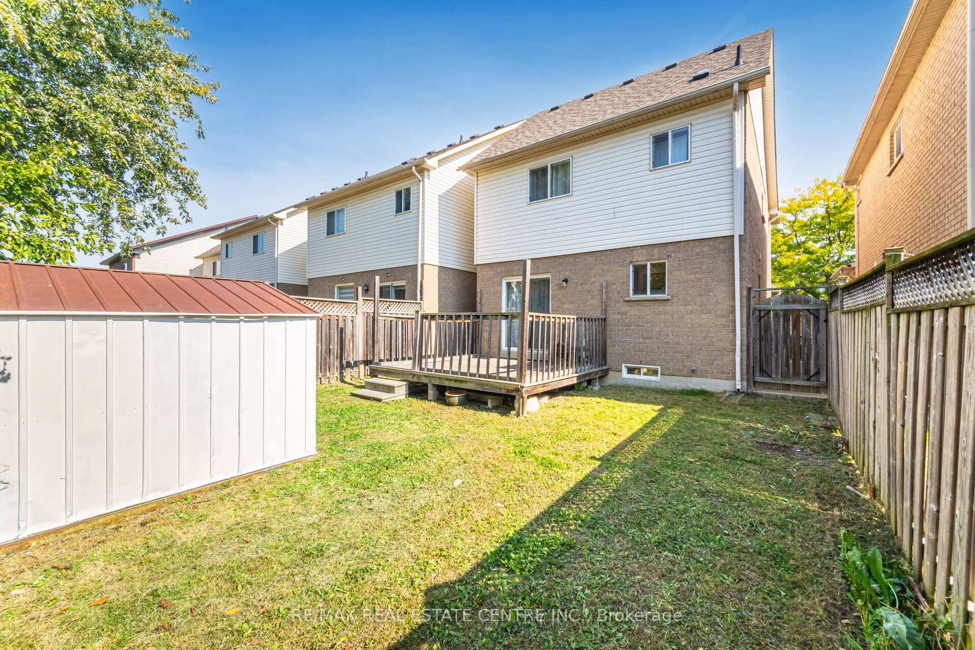 Photo 32 of 86 Pauline Crescent, Brampton, Fletcher's Meadow — HOMEH