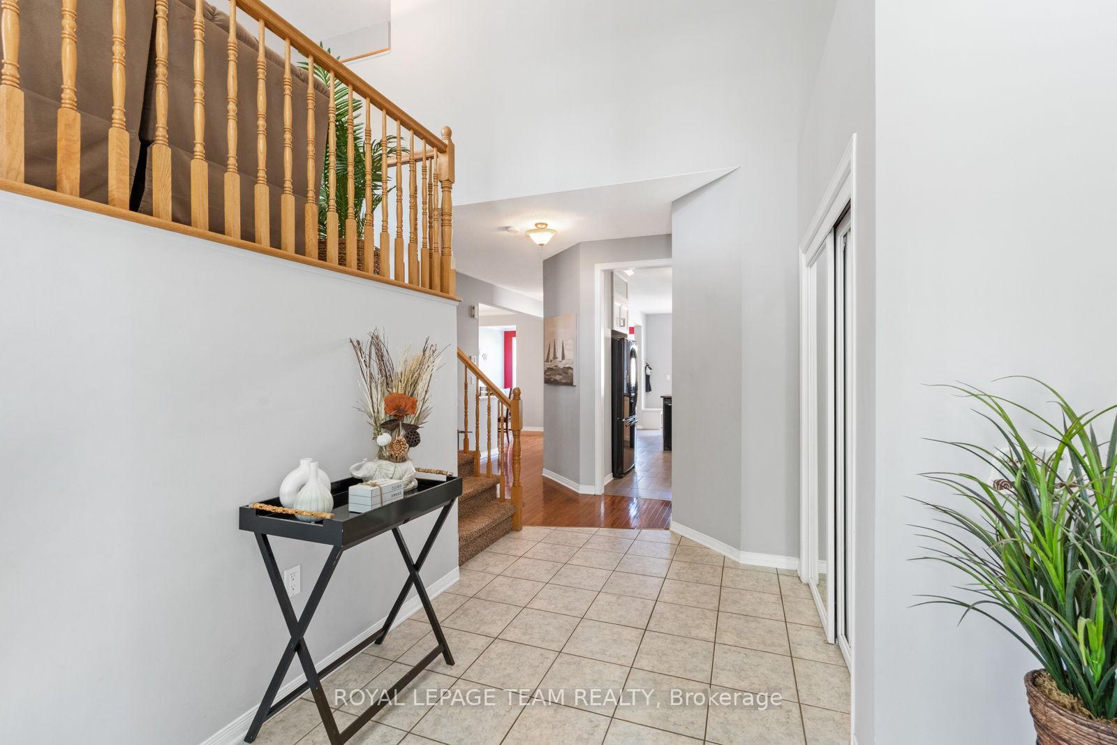Photo 3 of 279 Berrigan Drive, Ottawa, Barrhaven - Longfields — HOMEH