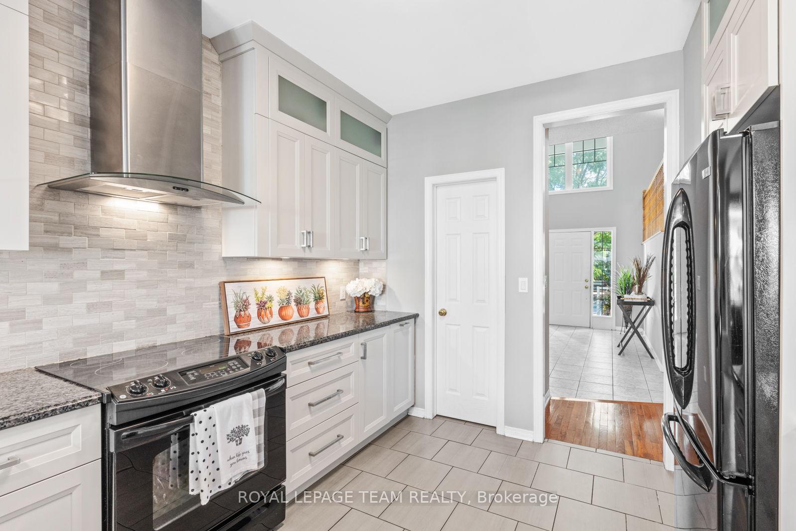 Photo 9 of 279 Berrigan Drive, Ottawa, Barrhaven - Longfields — HOMEH