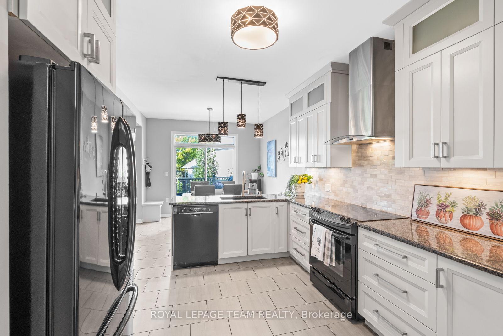 Photo 10 of 279 Berrigan Drive, Ottawa, Barrhaven - Longfields — HOMEH