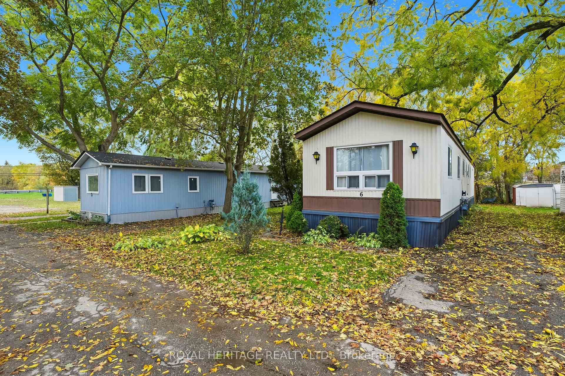 Photo 3 of Unit 6, 330 King Street E, Clarington, Bowmanville — HOMEH