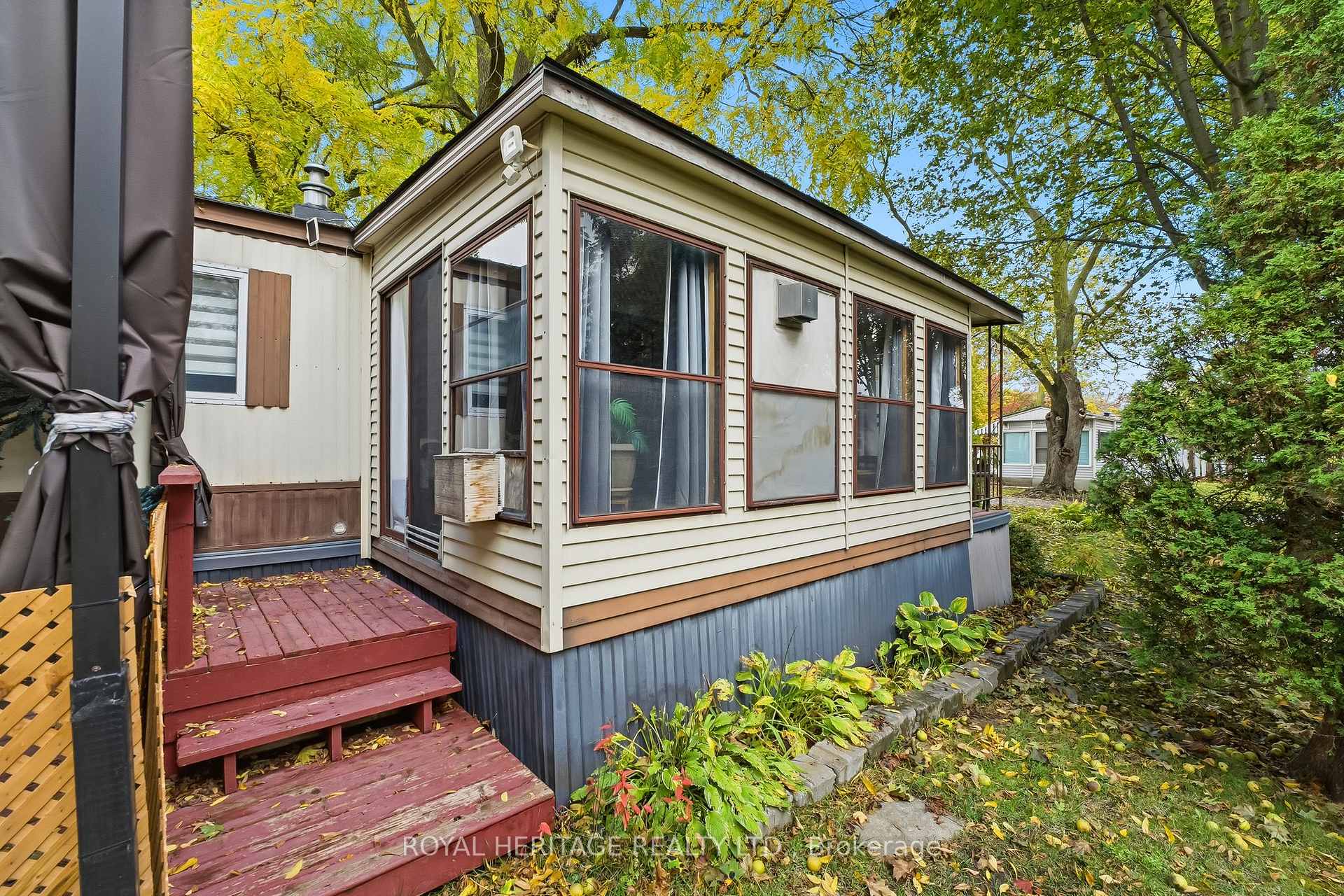 Photo 41 of Unit 6, 330 King Street E, Clarington, Bowmanville — HOMEH