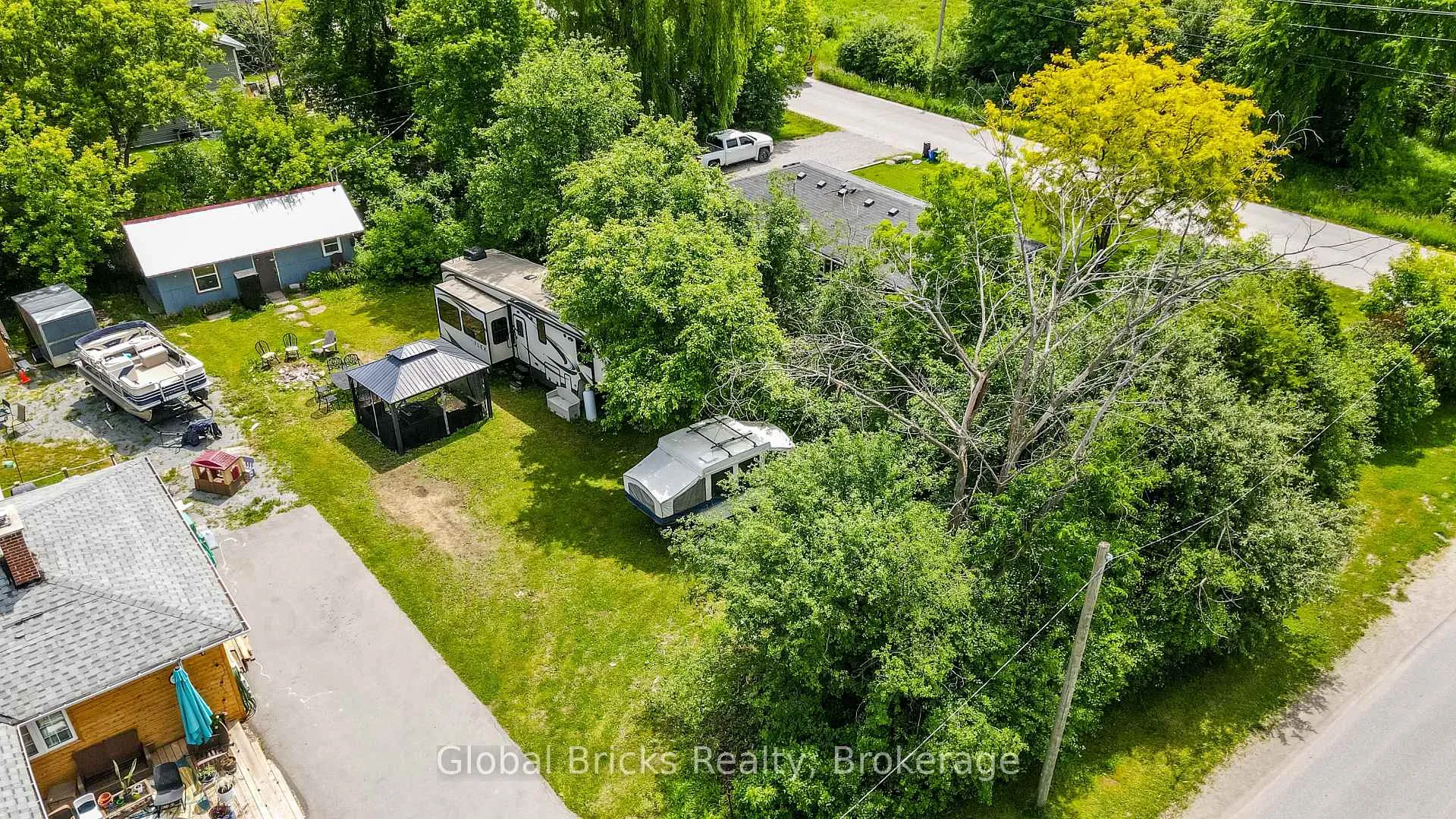 Photo 19 of 77 Cronsberry Road, Georgina, Virginia — HOMEH