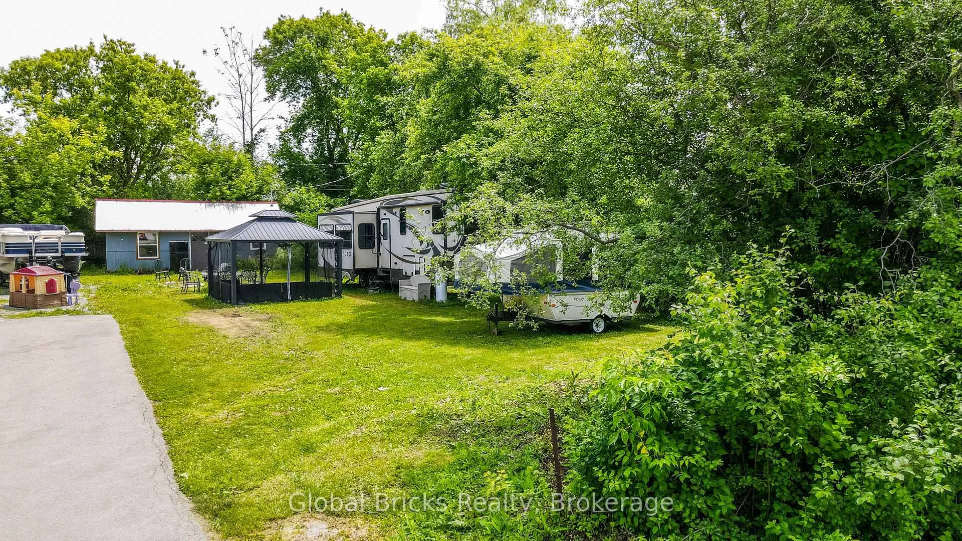 Photo 21 of 77 Cronsberry Road, Georgina, Virginia — HOMEH