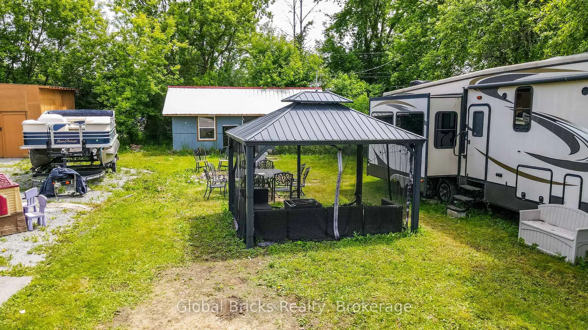 Photo 30 of 77 Cronsberry Road, Georgina, Virginia — HOMEH