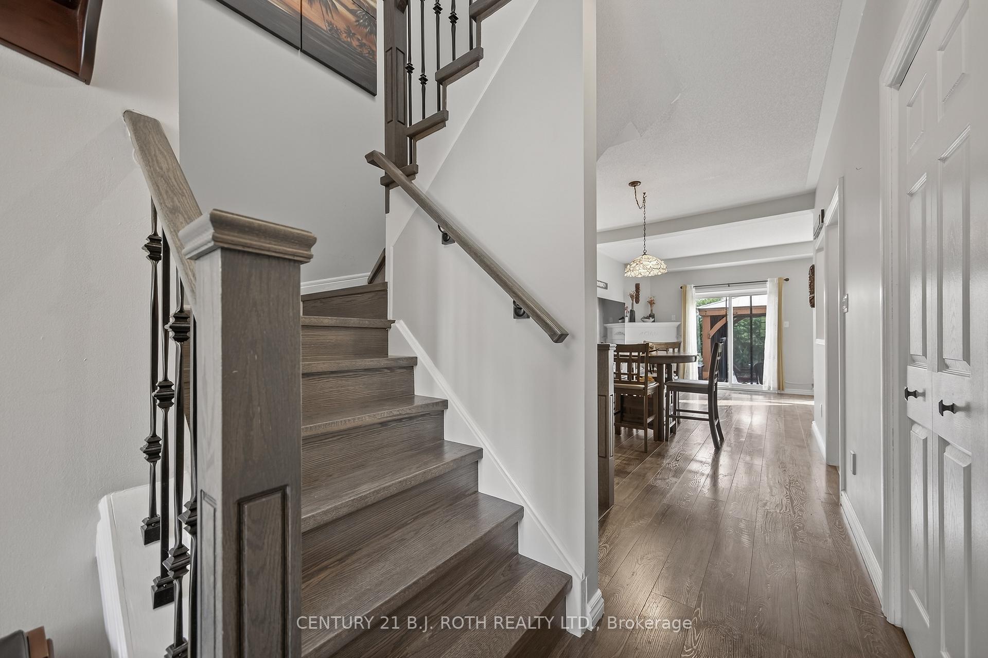 Photo 14 of 80 Bruce Crescent, Barrie, Bayshore — HOMEH