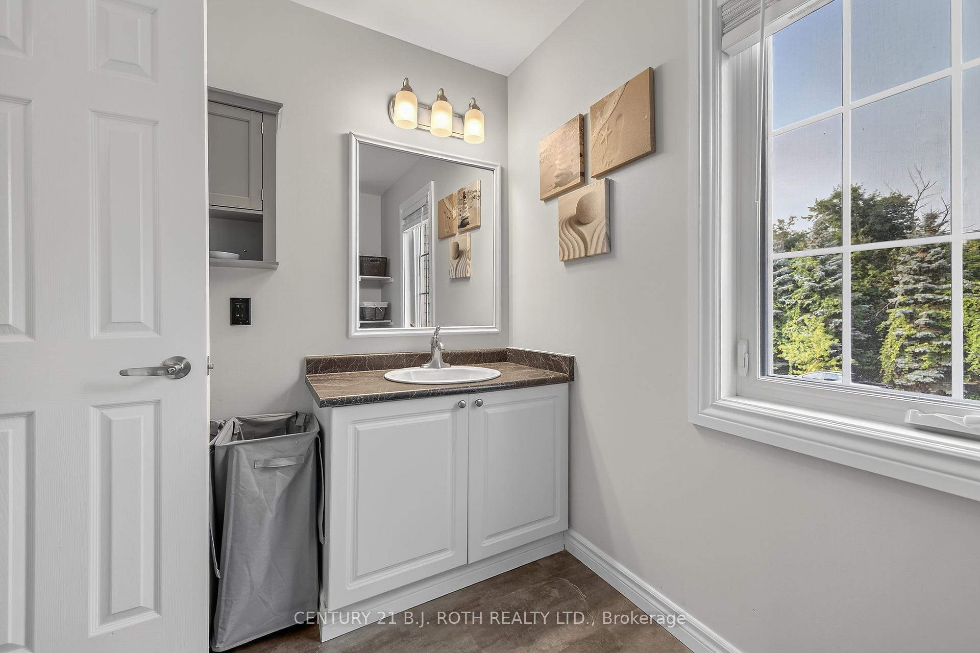 Photo 24 of 80 Bruce Crescent, Barrie, Bayshore — HOMEH