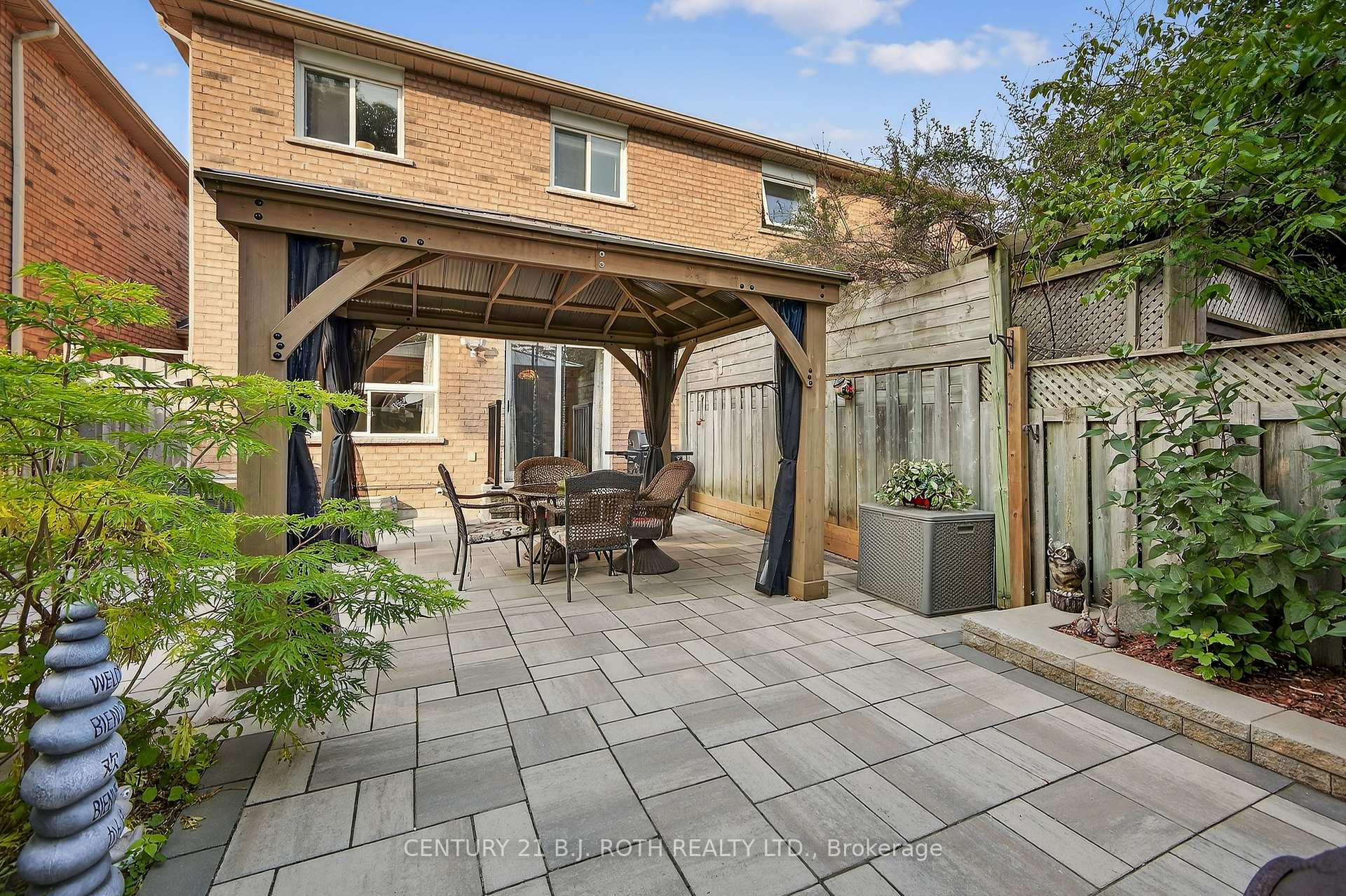 Photo 38 of 80 Bruce Crescent, Barrie, Bayshore — HOMEH