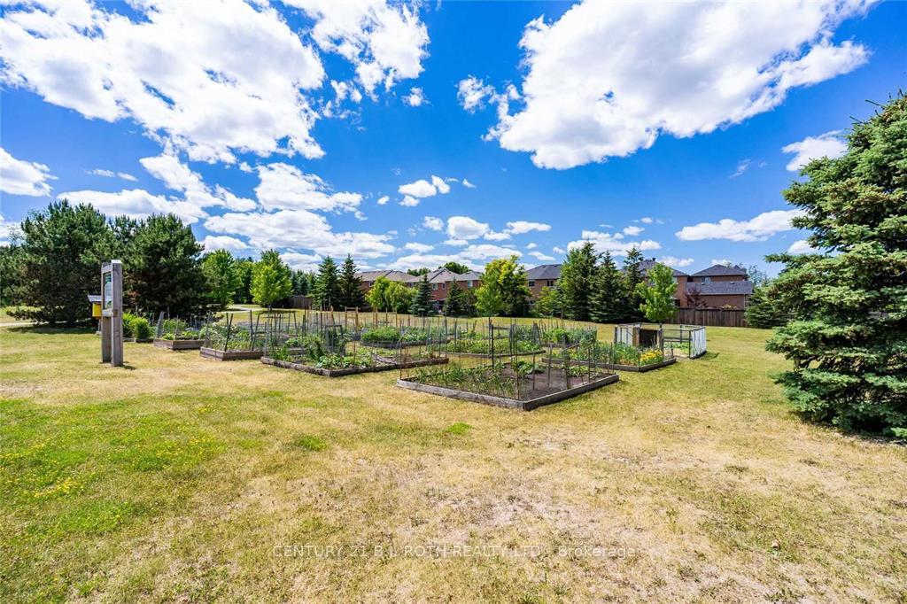Photo 48 of 80 Bruce Crescent, Barrie, Bayshore — HOMEH