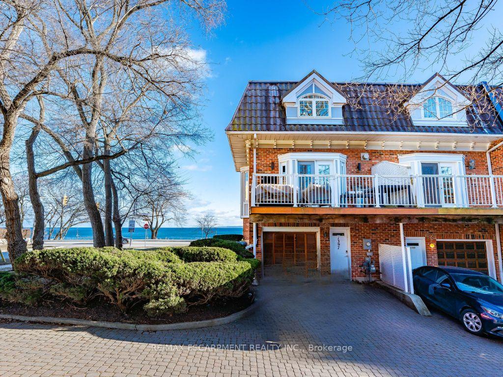 Photo 4 of Unit UPPER, 1397 Lakeshore Road, Burlington, Brant — HOMEH
