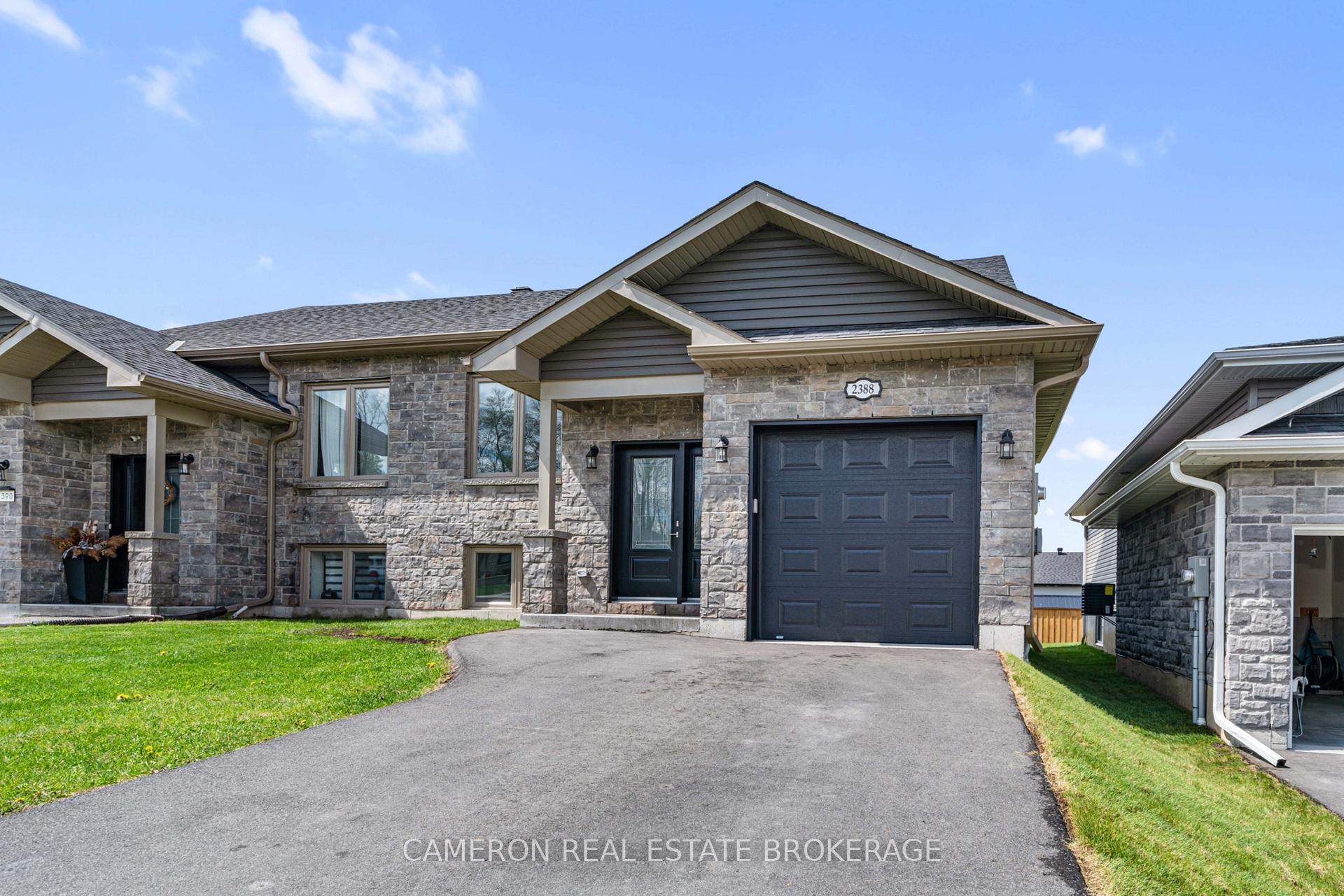 Photo 2 of 2388 Watson Crescent, Cornwall — HOMEH