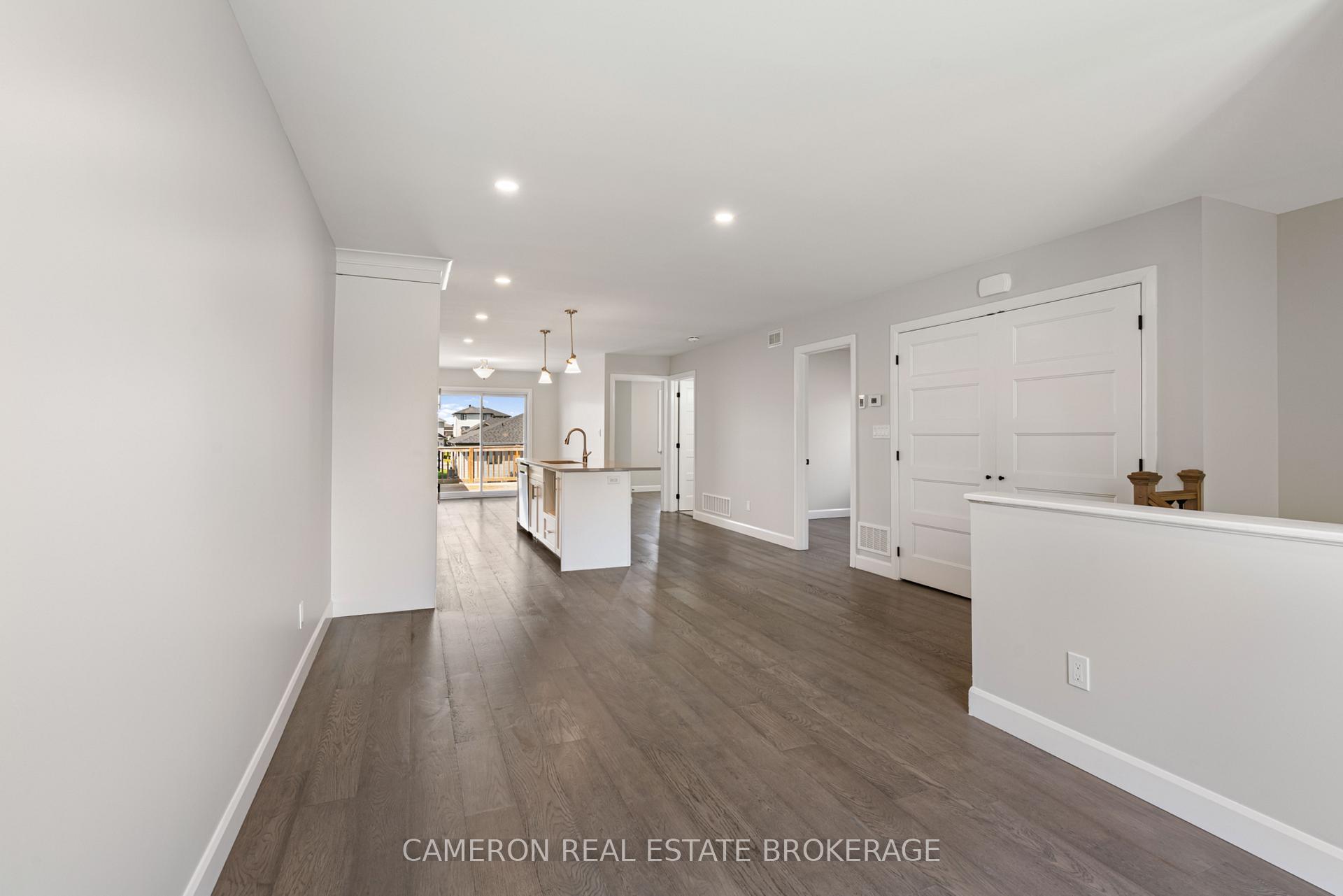 Photo 7 of 2388 Watson Crescent, Cornwall — HOMEH