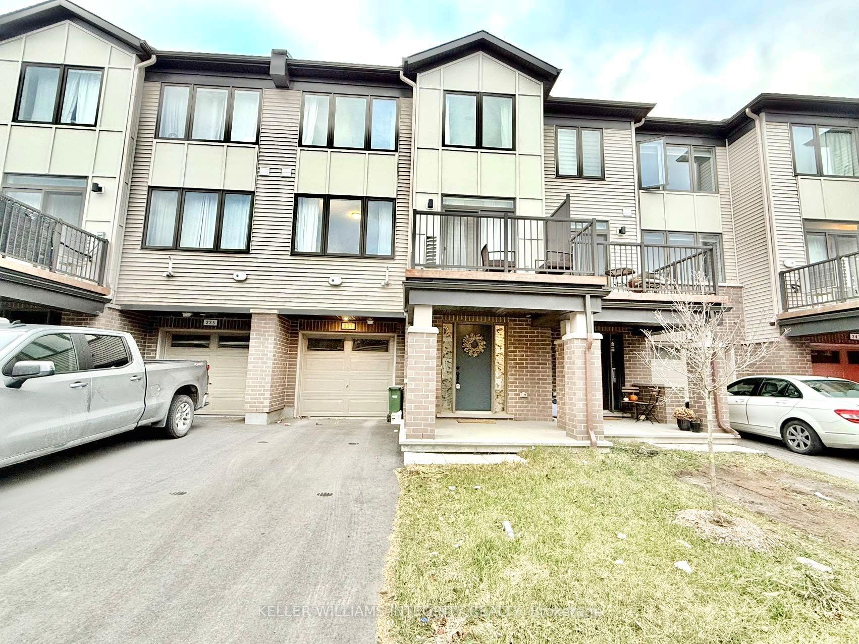 Photo 1 of 237 ANYOLITE Private, Ottawa, Barrhaven - Heritage Park — HOMEH