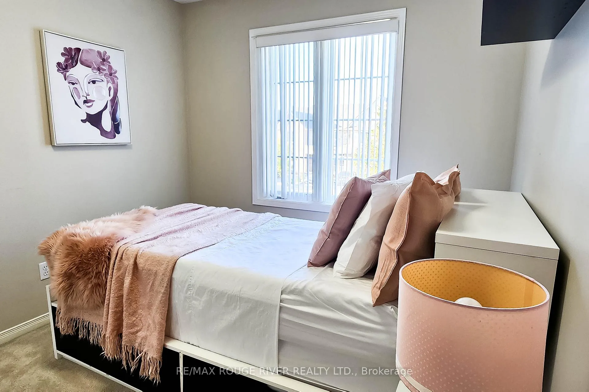 Photo 18 of 74 Meadow Wood Crescent, Hamilton, Stoney Creek Mountain — HOMEH
