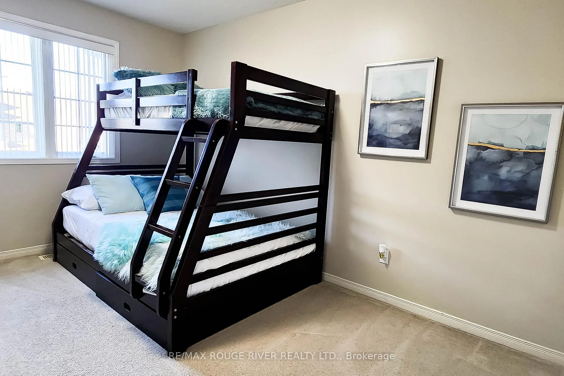 Photo 19 of 74 Meadow Wood Crescent, Hamilton, Stoney Creek Mountain — HOMEH