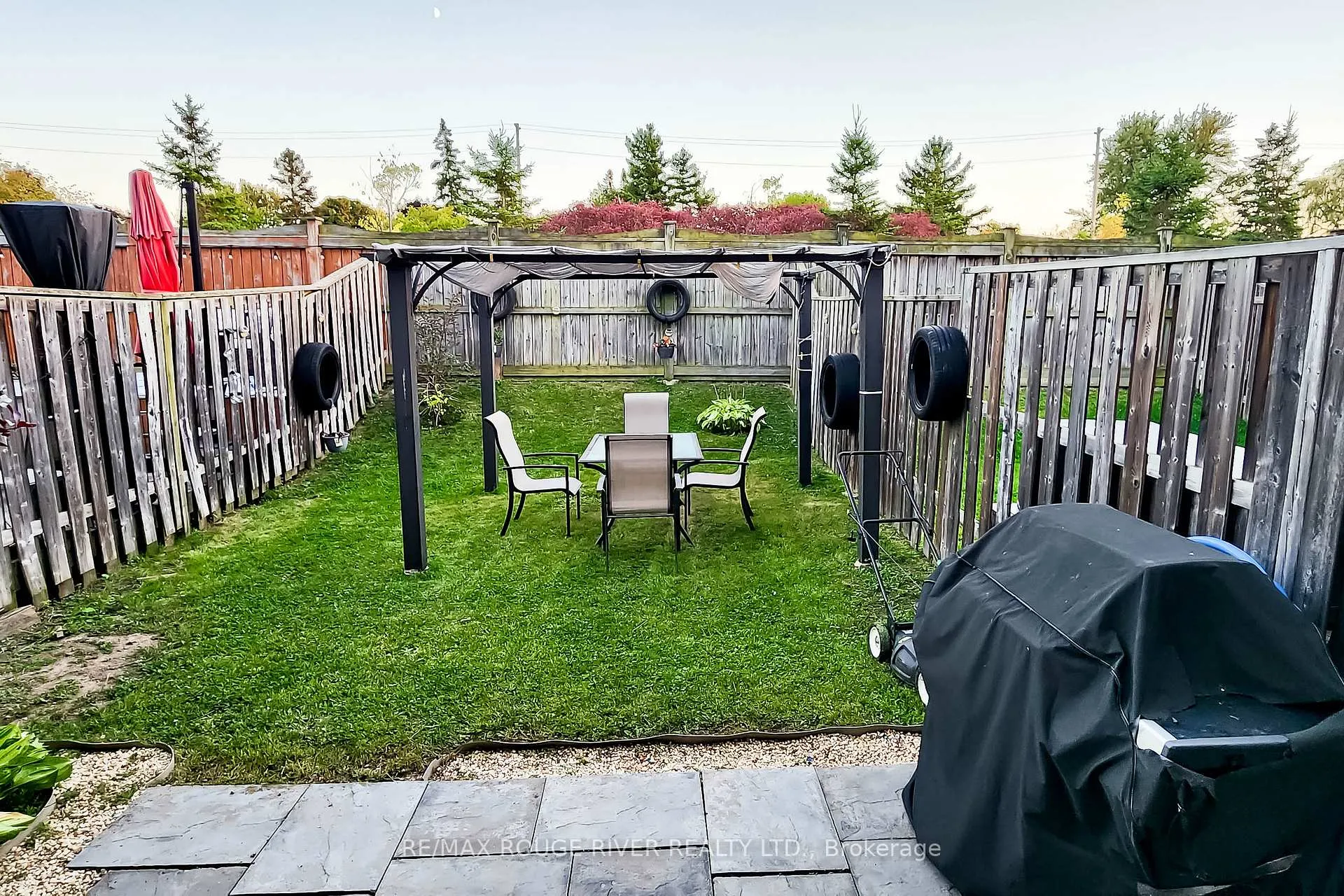 Photo 29 of 74 Meadow Wood Crescent, Hamilton, Stoney Creek Mountain — HOMEH