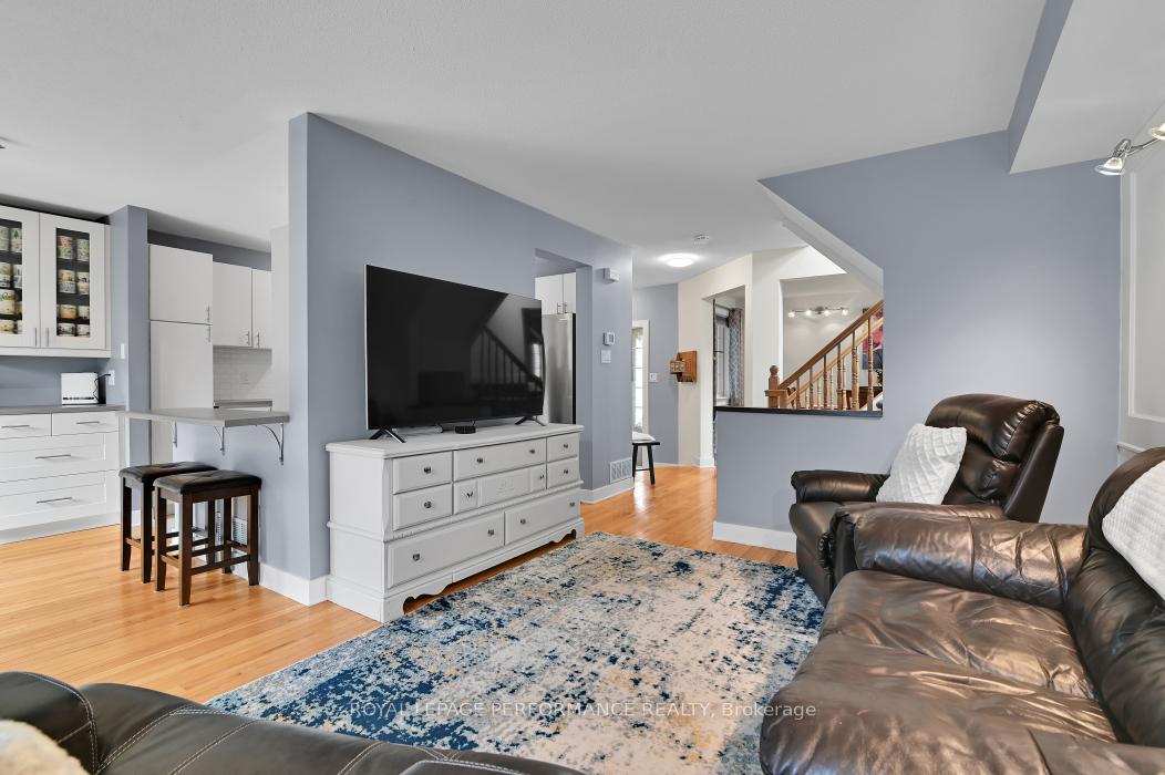 Photo 6 of 81 Armagh Way, Ottawa, Barrhaven - Longfields — HOMEH