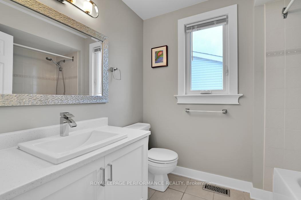 Photo 17 of 81 Armagh Way, Ottawa, Barrhaven - Longfields — HOMEH